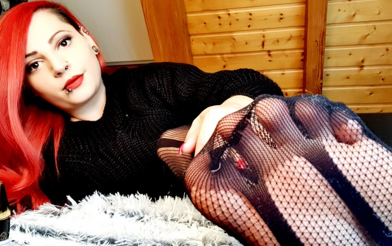 LadyRockabella nylonfeet