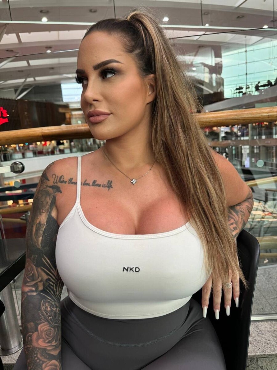 Goddess Lola