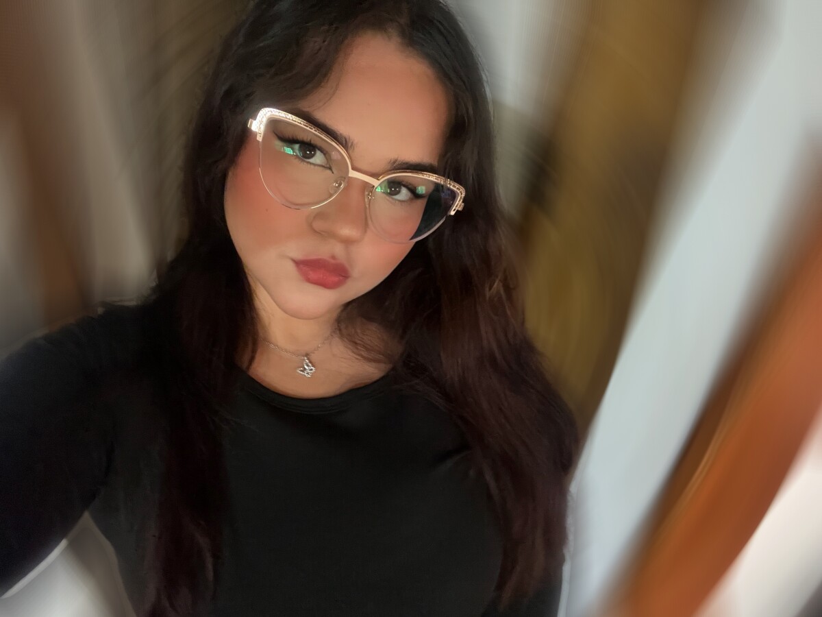 Goddess Lia findom goddess