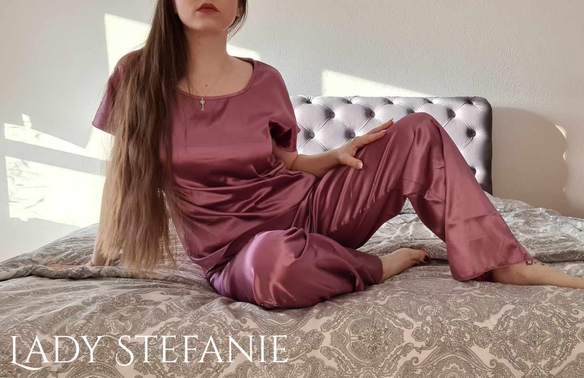 LadyStefanie Satin SatinGöttin