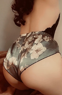 Goddess_therealruby ass findom