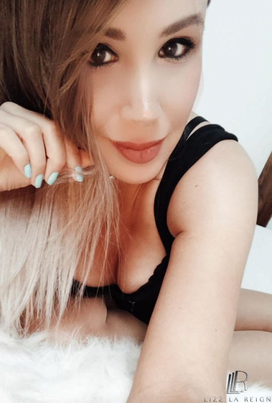 Lizz La Reign FindomQueen Findom