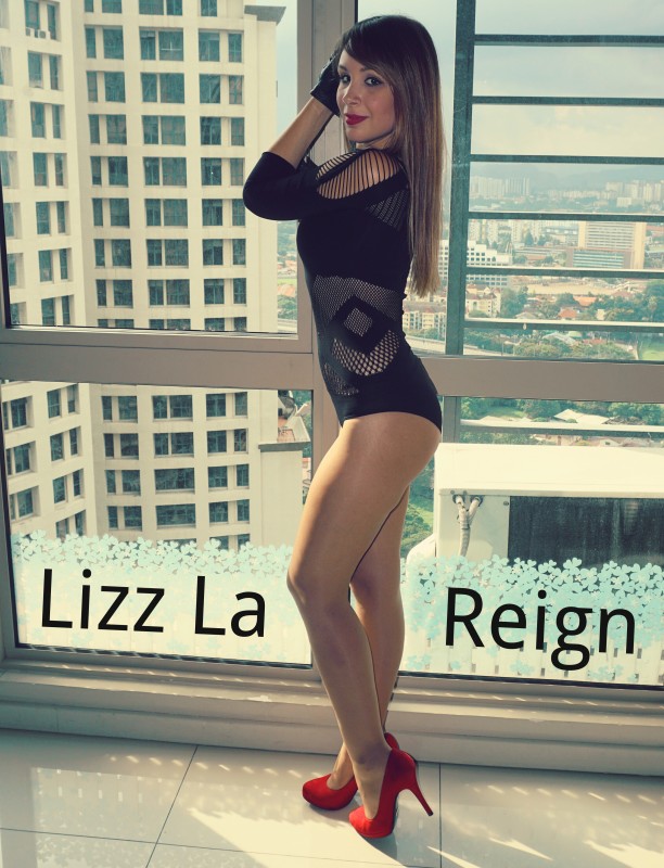 Lizz La Reign Worship perfection