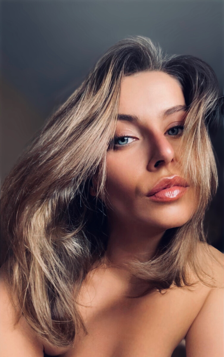 Queen J | FINmessage
