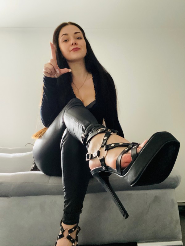 Moneydomk findom femdom