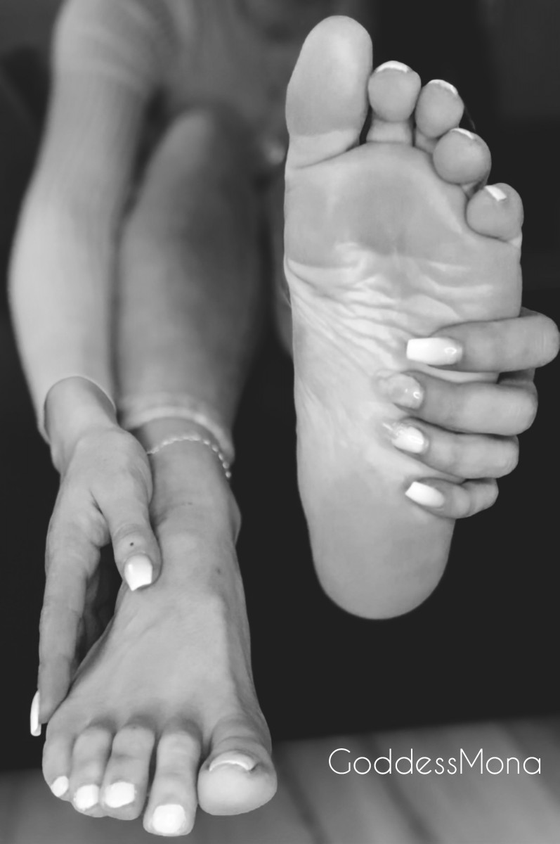 GoddessMona feet soles