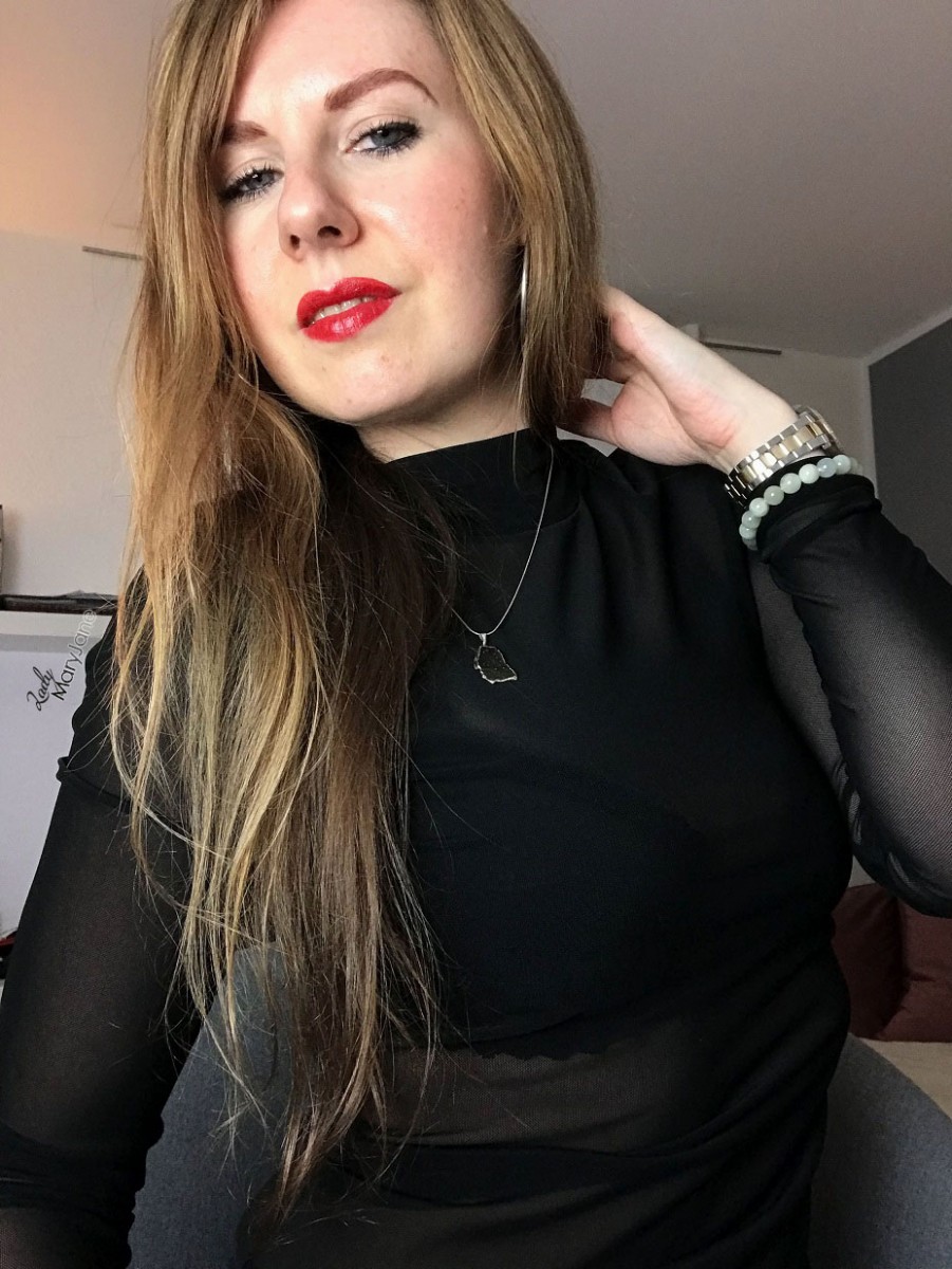 Lady MaryJane herrin femdom