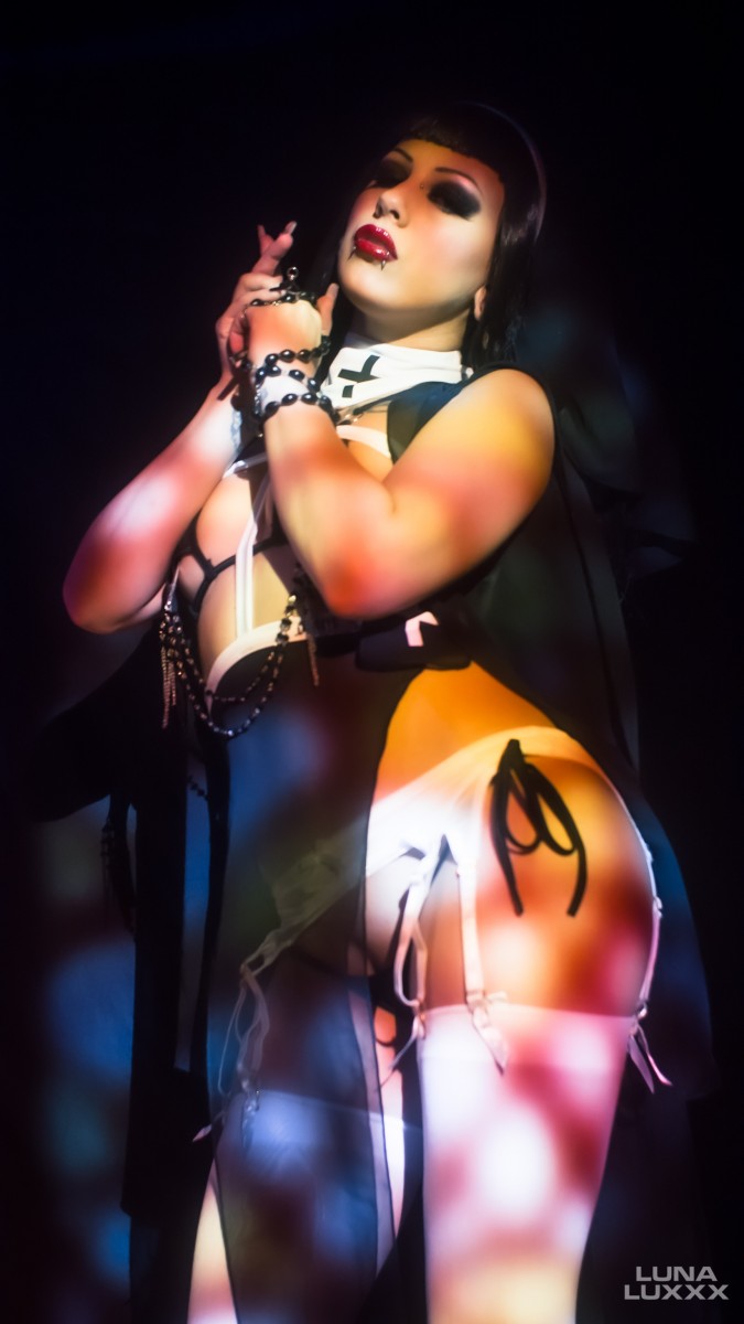 Miss Luna Luxxx | FINmessage